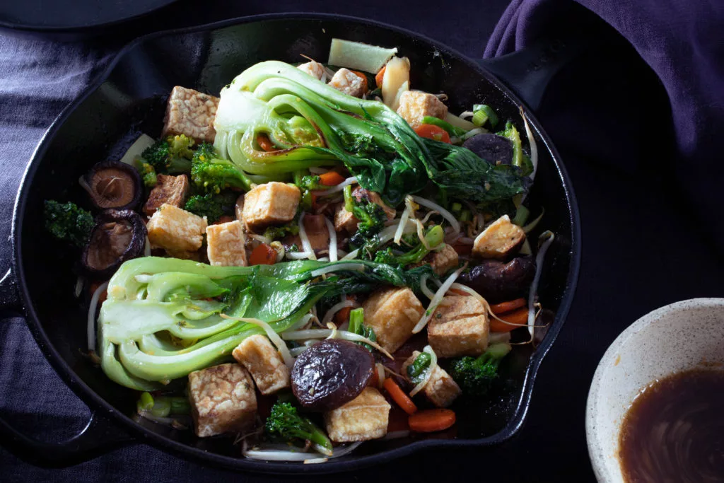 chinese vegetable delight with tofu and brown sauce